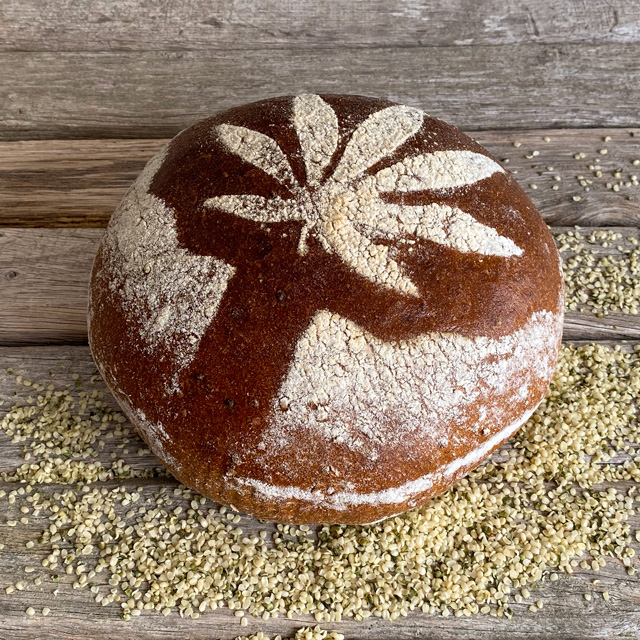 Hirschfeder Hanfbrot