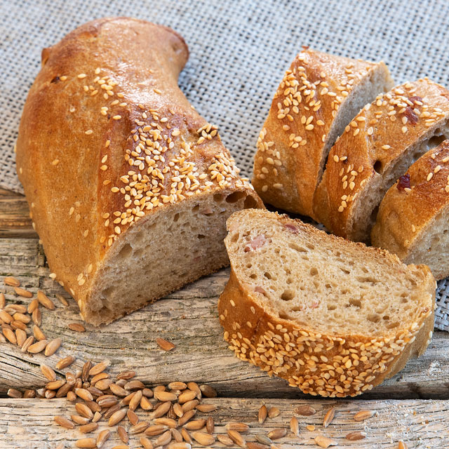 Wurzelbrot mit Schinken